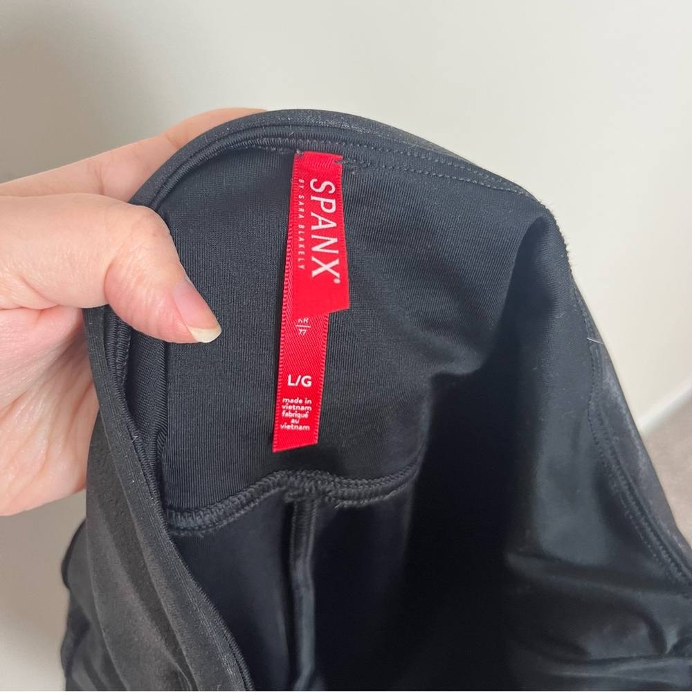 SPANX MOTO FAUX LEATHER LEGGINGS IN BLACK SIZE LARGE - Picture 16 of 16